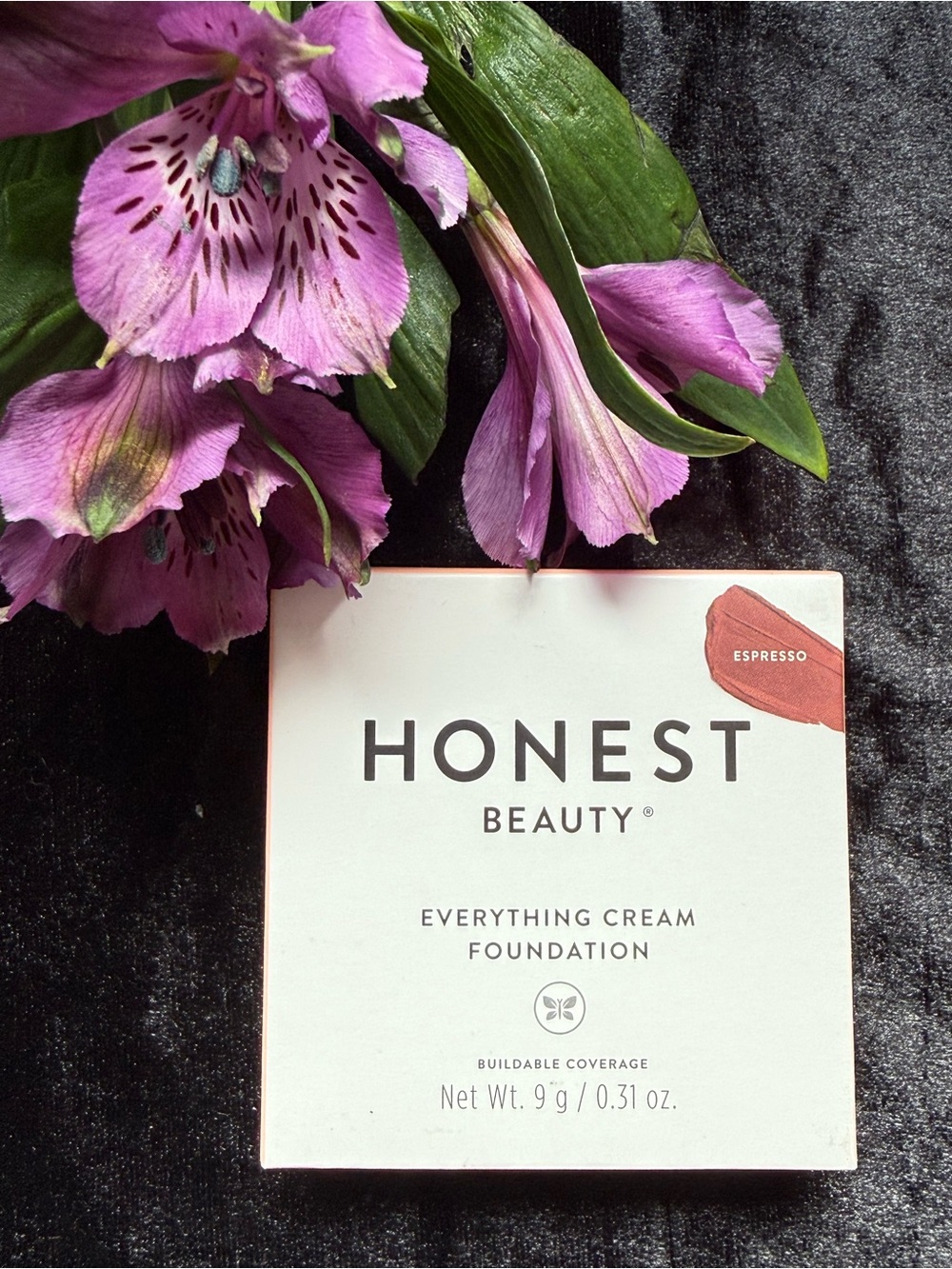 Honest Beauty Everything Cream Foundation in shade: Espresso